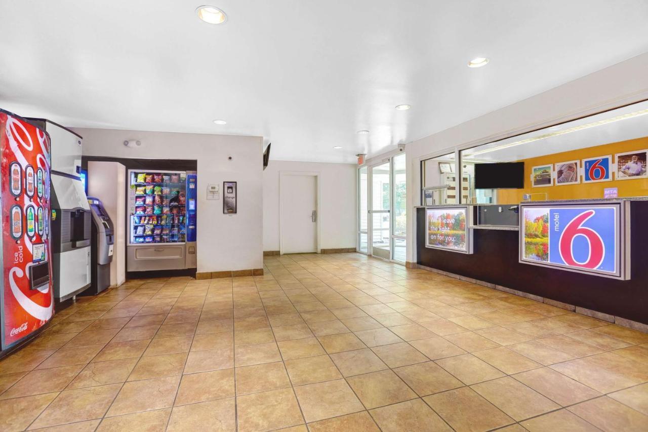 Motel 6-Raleigh, Nc - North Экстерьер фото